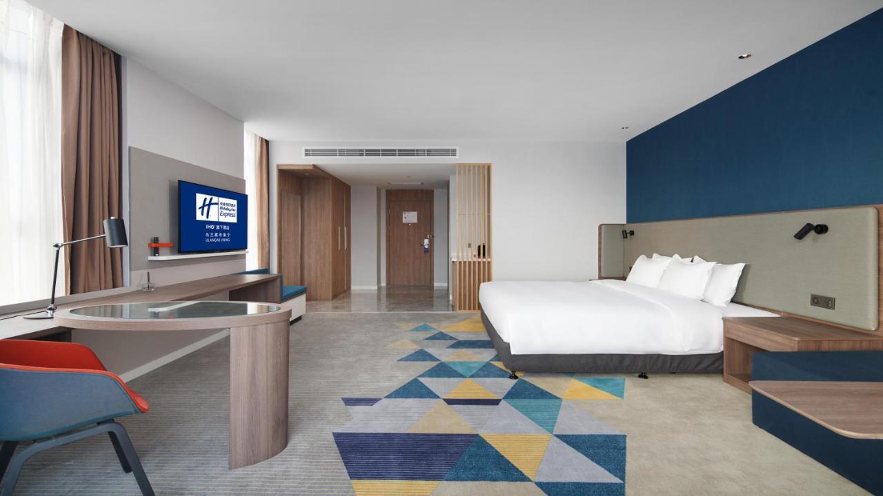 Holiday Inn Express Ulanqab Jining By Ihg Exterior photo